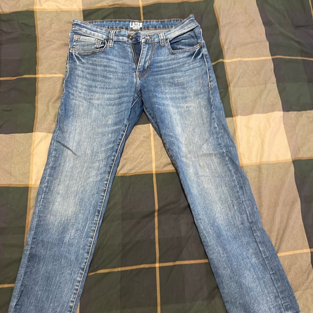 Lazer Slim Fit Jeans - like new (Size 31x30)
